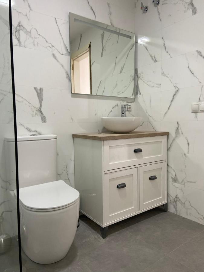 Beautiful Brand New 2 Bedroom Flat With Terrace Malaga Bagian luar foto