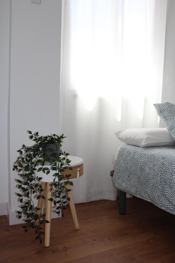 Beautiful Brand New 2 Bedroom Flat With Terrace Malaga Bagian luar foto