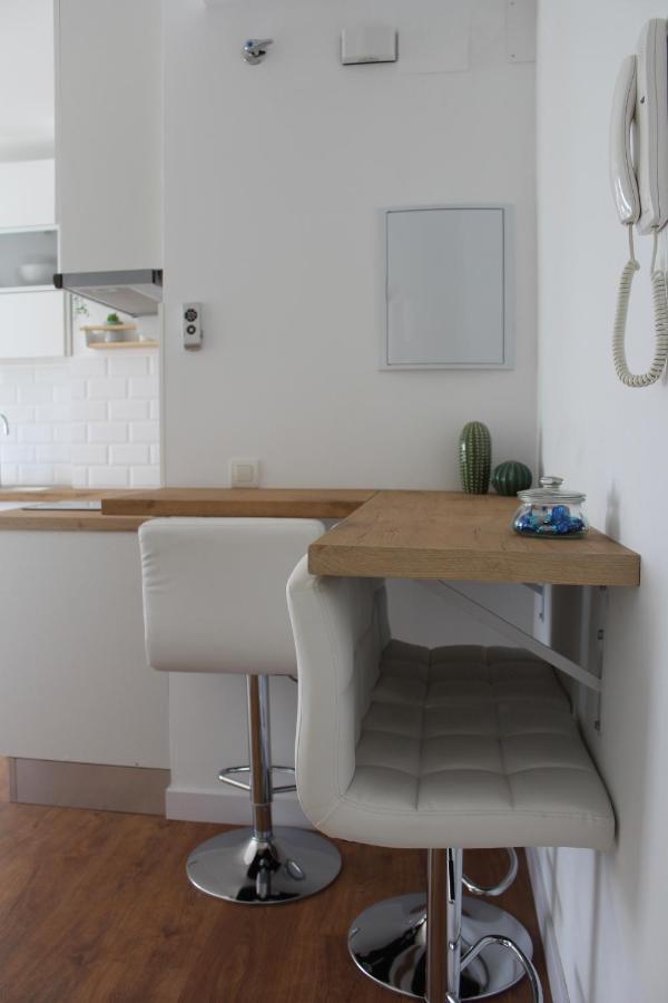 Beautiful Brand New 2 Bedroom Flat With Terrace Malaga Bagian luar foto