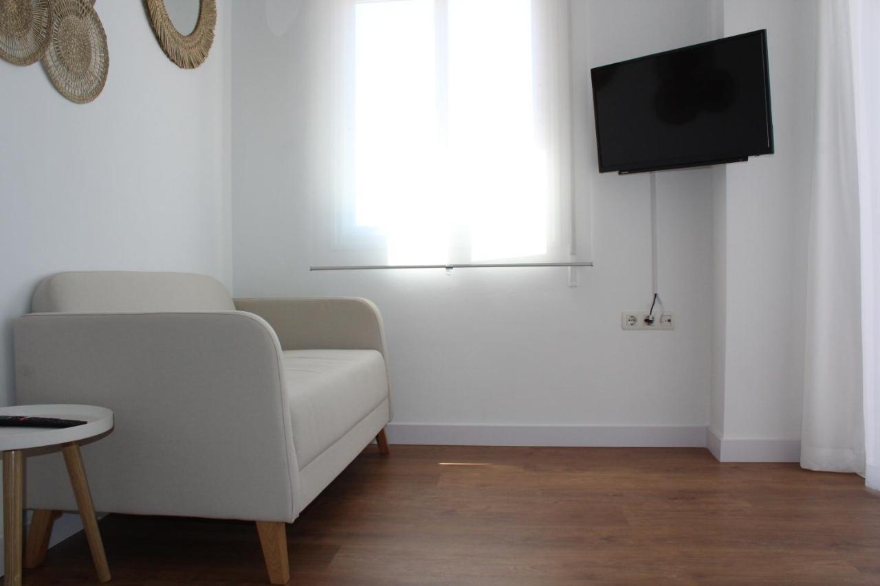 Beautiful Brand New 2 Bedroom Flat With Terrace Malaga Bagian luar foto
