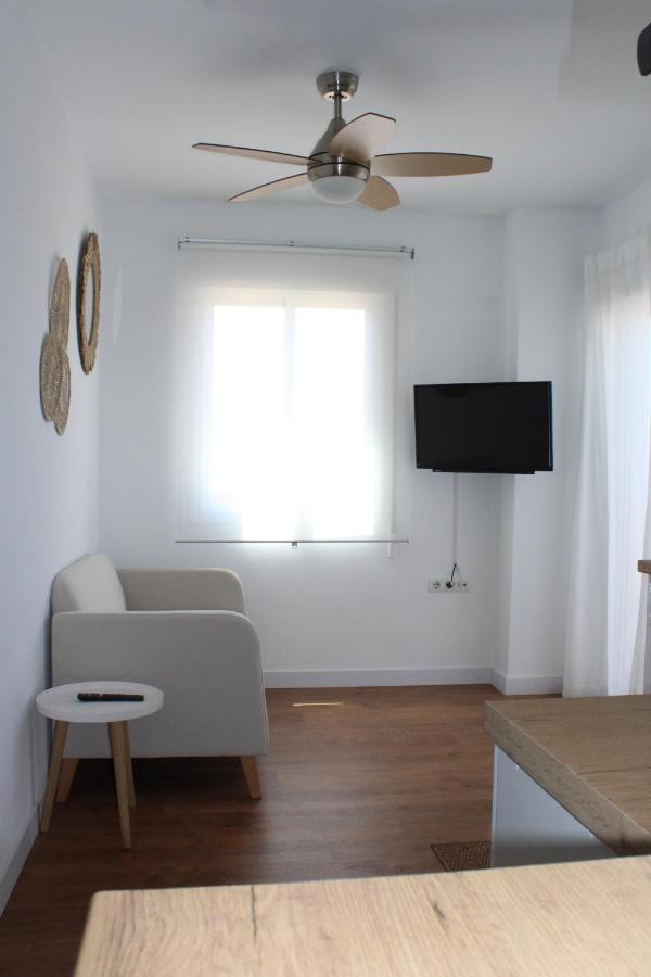 Beautiful Brand New 2 Bedroom Flat With Terrace Malaga Bagian luar foto