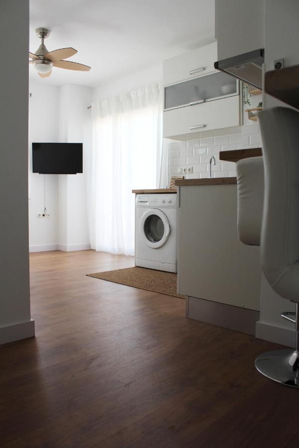 Beautiful Brand New 2 Bedroom Flat With Terrace Malaga Bagian luar foto