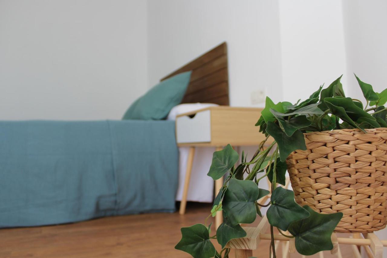 Beautiful Brand New 2 Bedroom Flat With Terrace Malaga Bagian luar foto