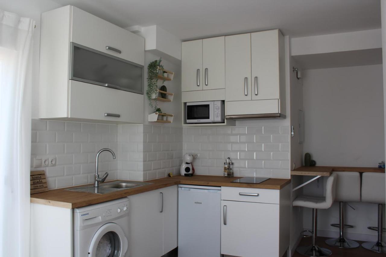 Beautiful Brand New 2 Bedroom Flat With Terrace Malaga Bagian luar foto